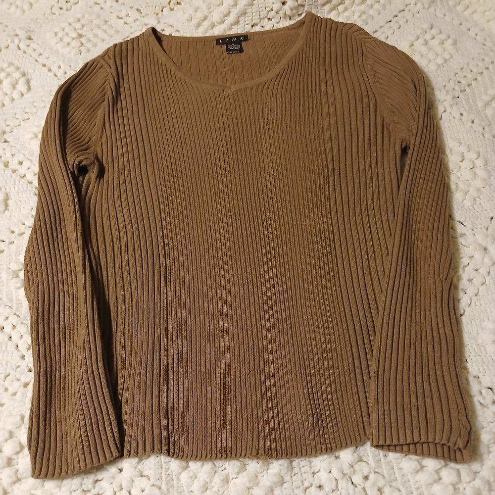 Link Women's Brown Ribbed Crewneck Sweater